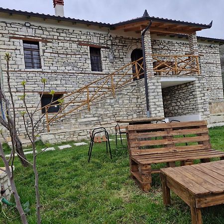 Villa Shpiragu Village Experience Berat Exterior photo