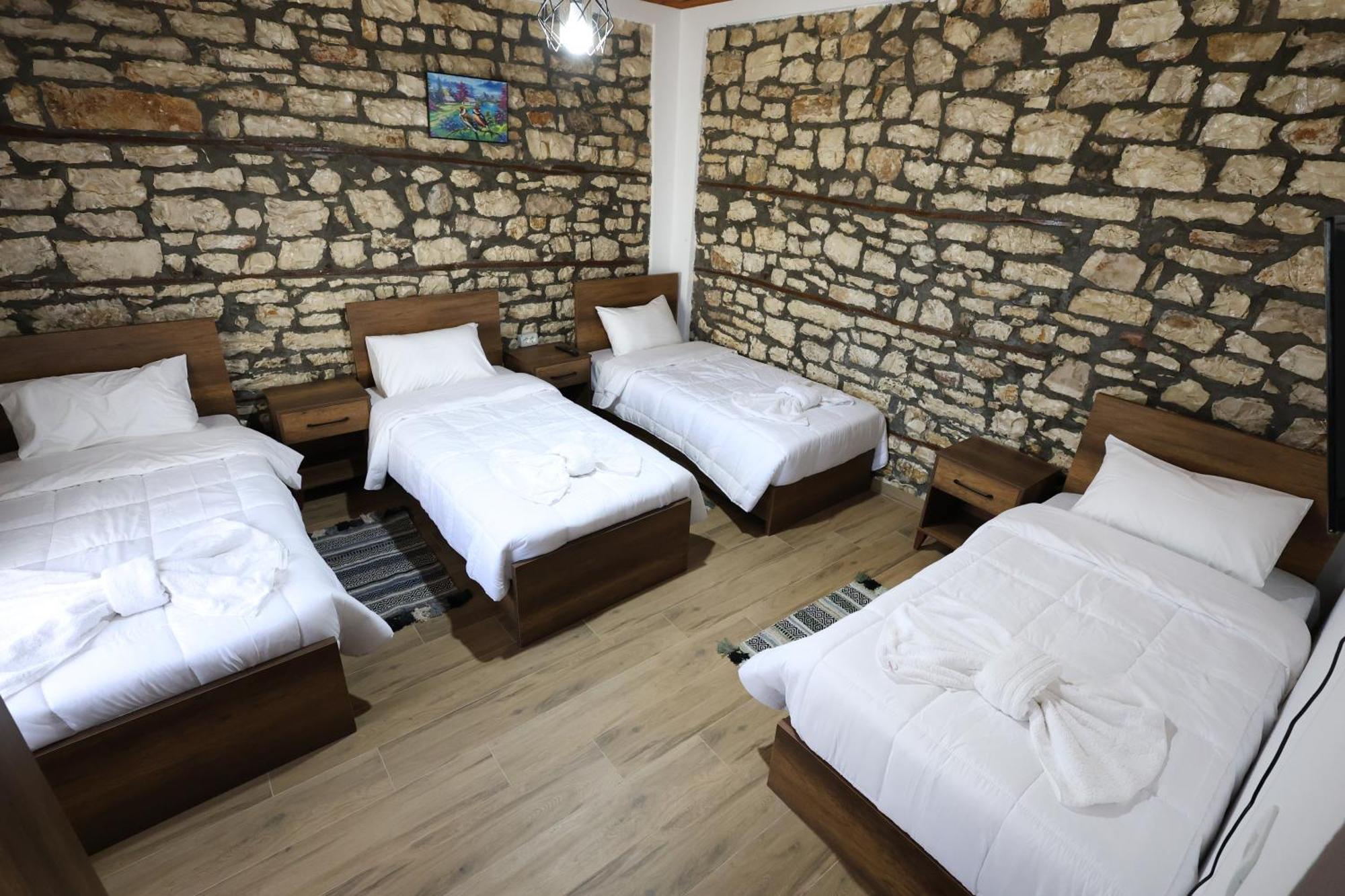 Villa Shpiragu Village Experience Berat Exterior photo